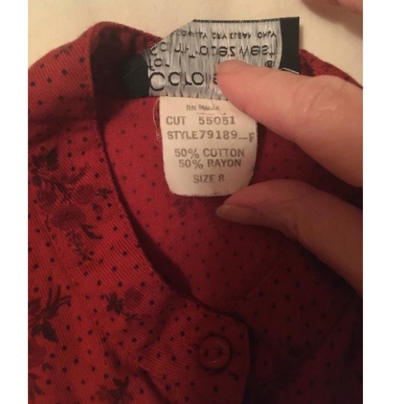 Vintage Button-Down Floral TraditionalBlouse - Picture 10 of 12